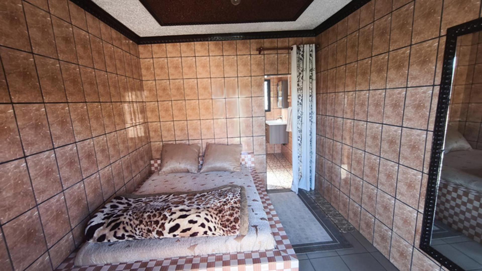 Hotel Restaurant Le Miamiam Glouglou Ambositra المظهر الخارجي الصورة