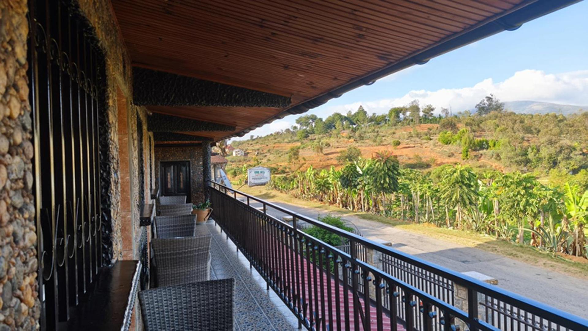 Hotel Restaurant Le Miamiam Glouglou Ambositra المظهر الخارجي الصورة
