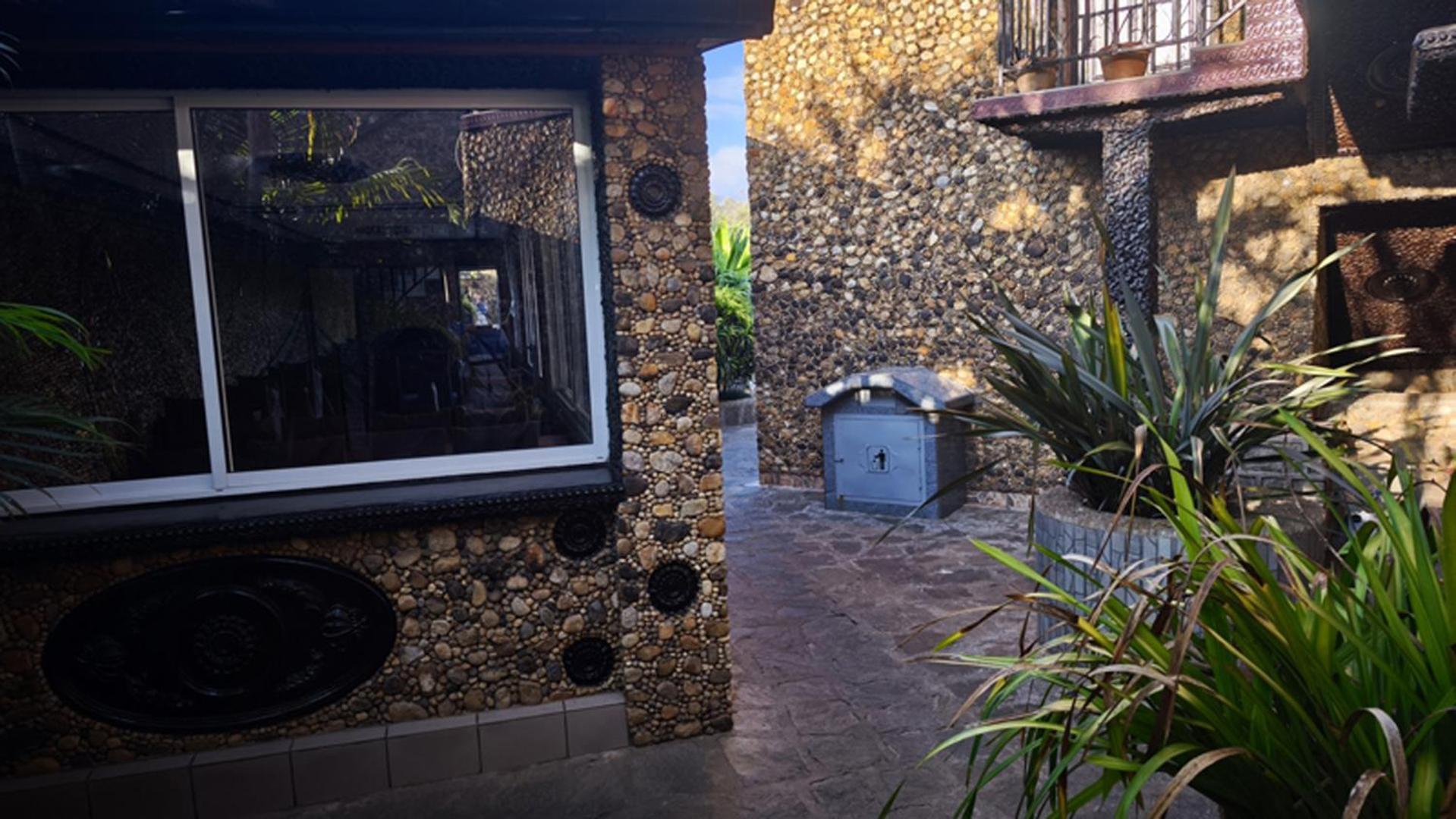 Hotel Restaurant Le Miamiam Glouglou Ambositra المظهر الخارجي الصورة